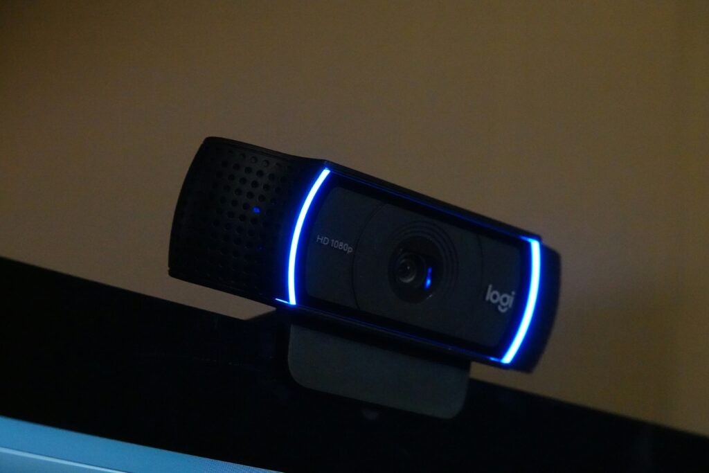 Meilleure webcam streaming gaming 2026 — Logitech C920 C922 Razer Kiyo comparées